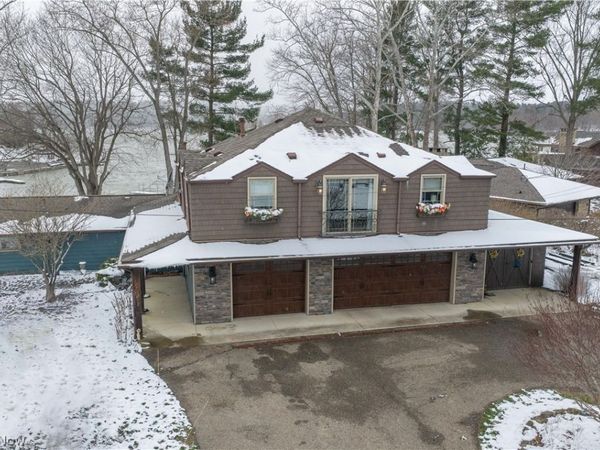 2023 Lakewood Road SW, Sherrodsville, OH 44675