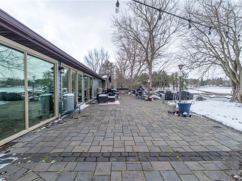 2023 Lakewood Road SW, Sherrodsville, OH 44675 Photo 9