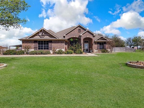 7934 Grassland Drive, Godley, TX 76044