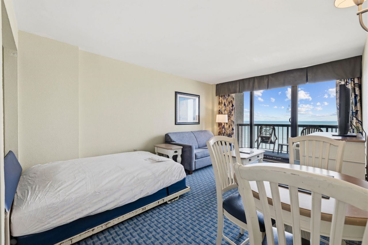 2401 S Ocean Blvd. Photo 10