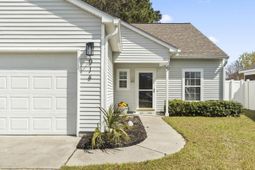 914 Bur Oak Ct. photo 4