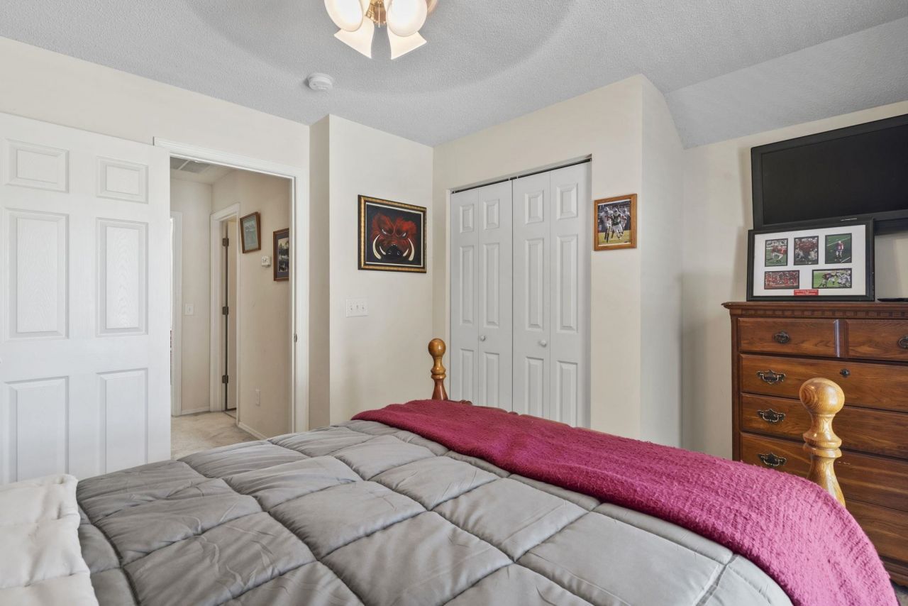 914 Bur Oak Ct. Photo 27