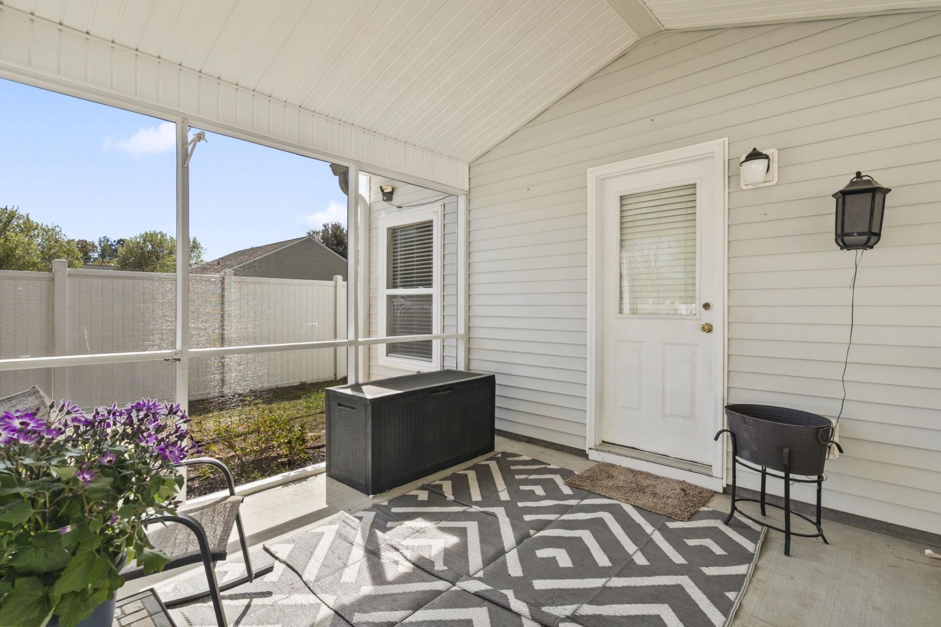 914 Bur Oak Ct. Photo 30