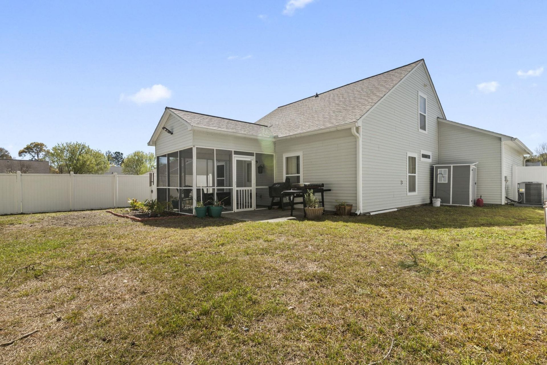 914 Bur Oak Ct. Photo 32