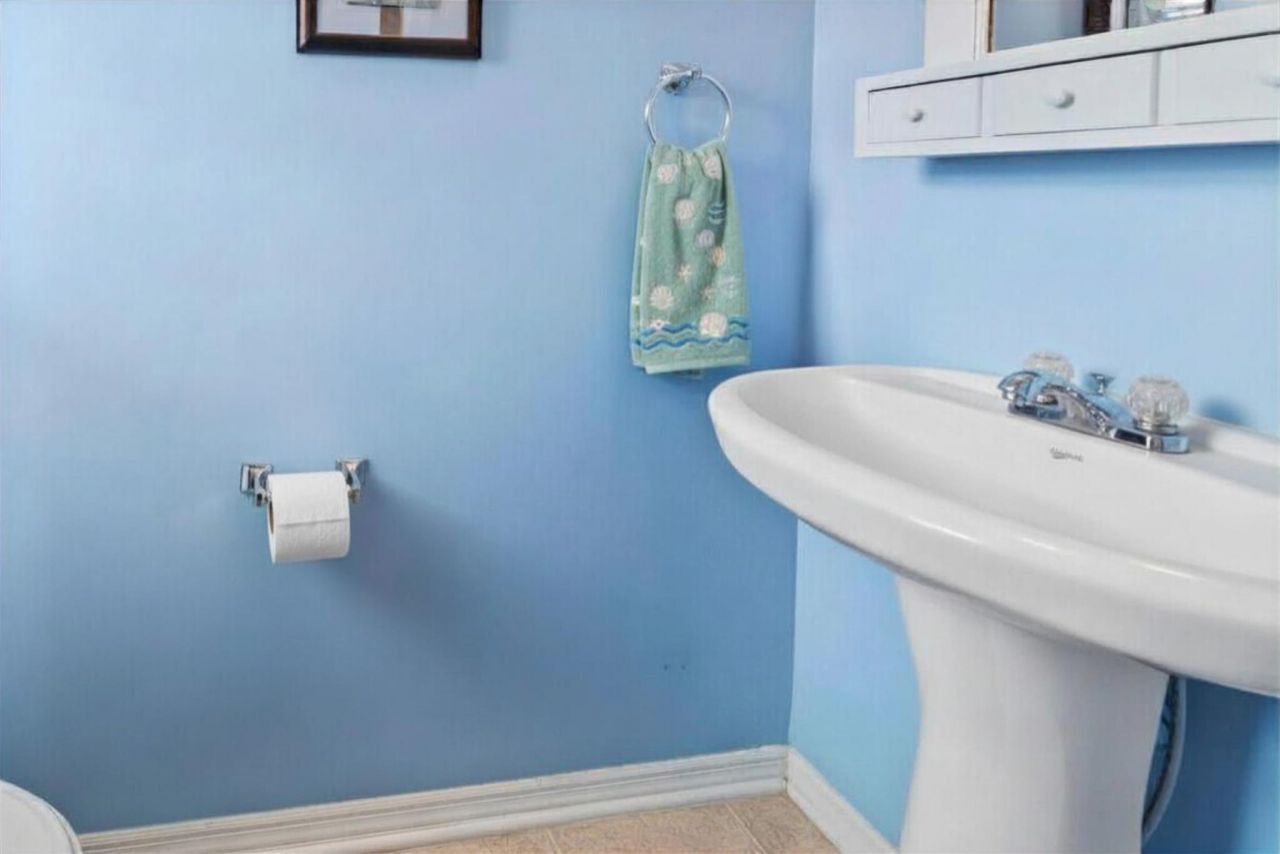 914 Bur Oak Ct. Photo 5