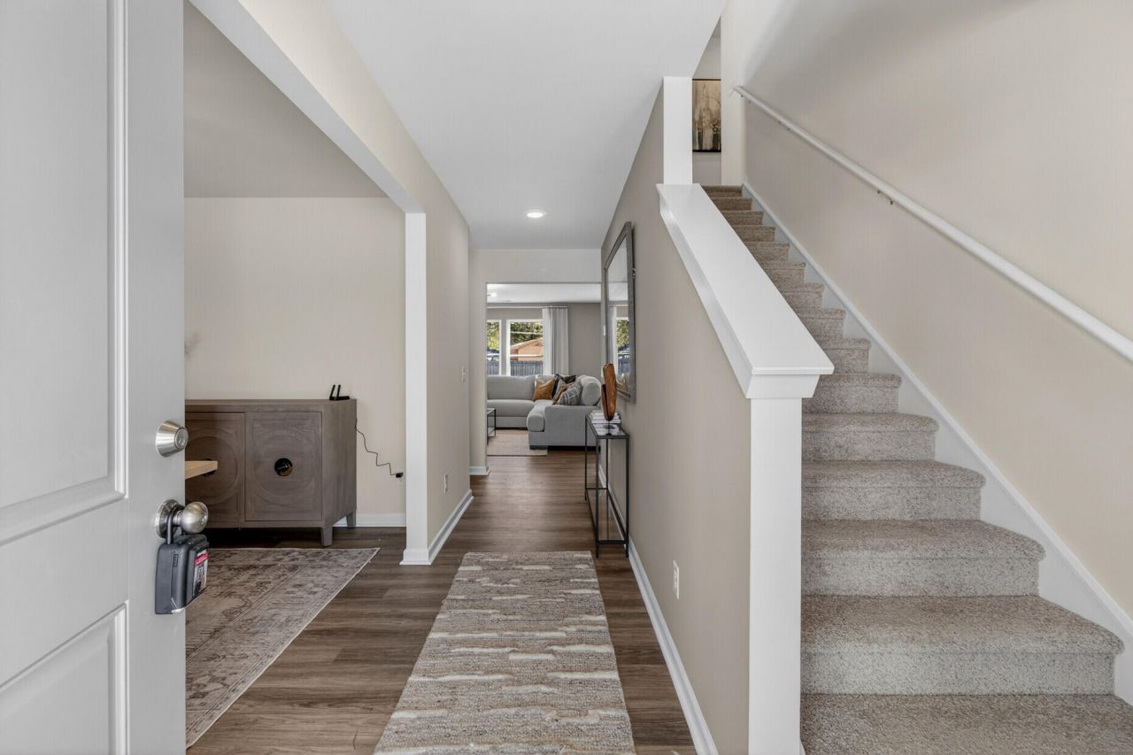 7099 Windham Way Photo 8