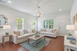 1517 Little Rock Boulevard photo 4