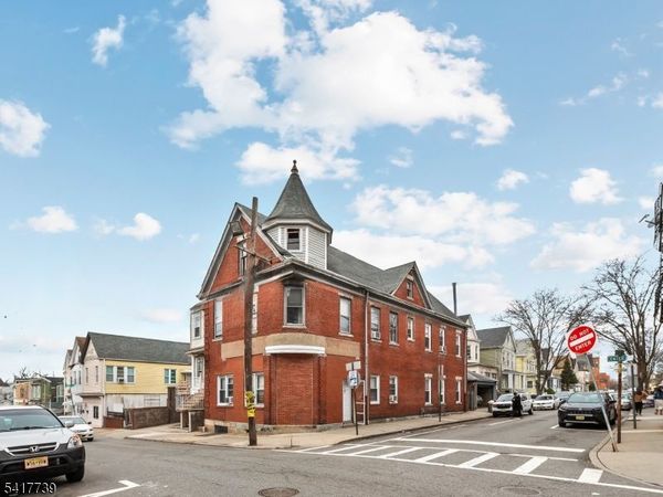 94 Center St, Clifton, NJ 07011