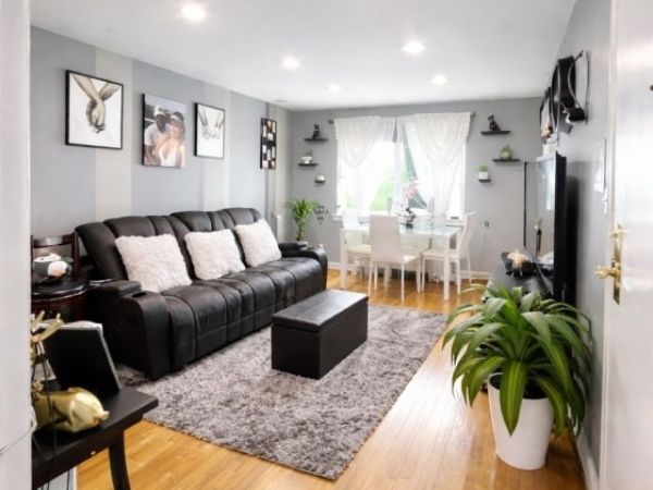 23 Carolyn Ter, Roselle, NJ 07203