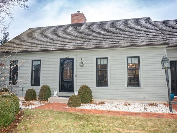 2400 W Cherokee DRIVE, Appleton, WI 54914