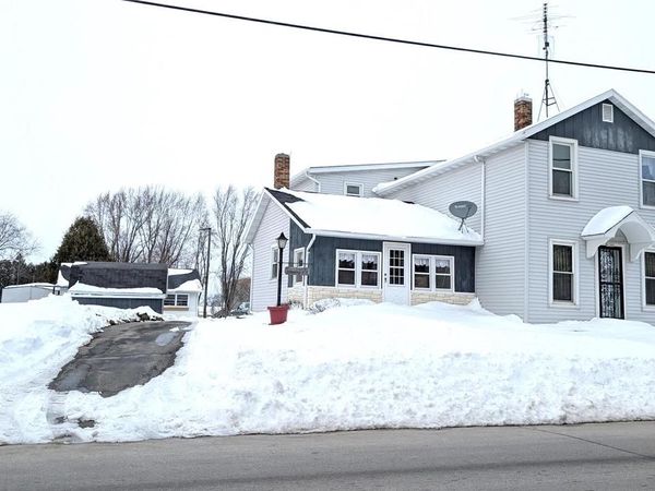 W1580 US HWY 151, Chilton, WI 53014