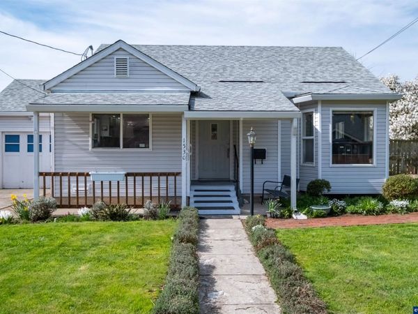 1530 Takena St SW, Albany, OR 97321