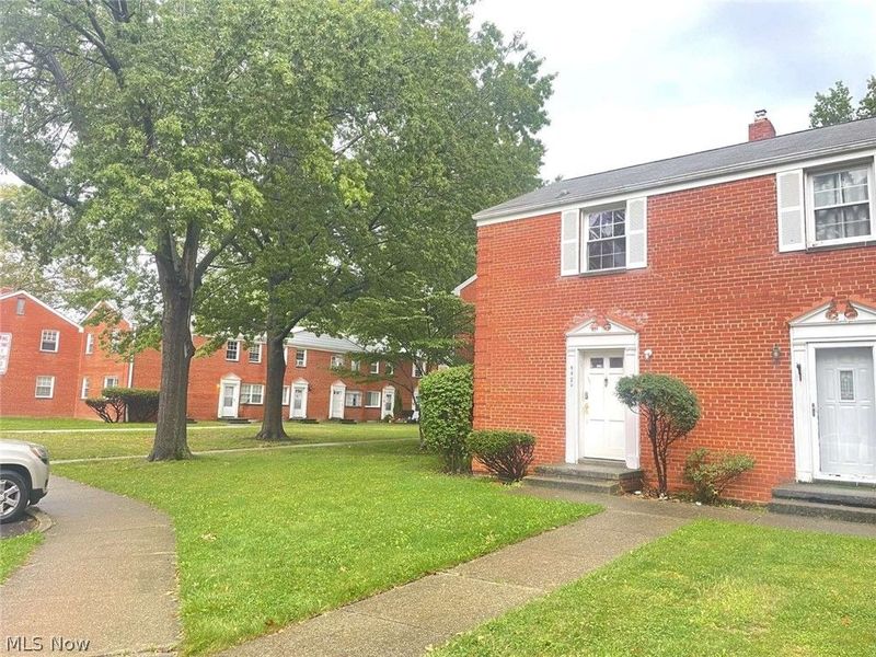 442 Clearview Drive , Unit U9, Euclid, OH 44123 Photo 1