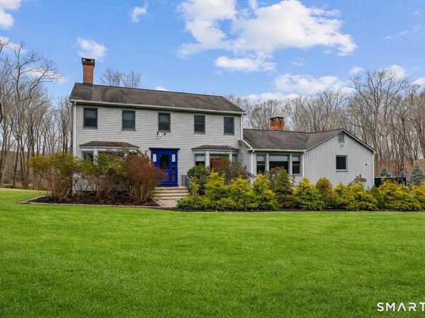 17 Abbotts Hill , Newtown, CT 06470