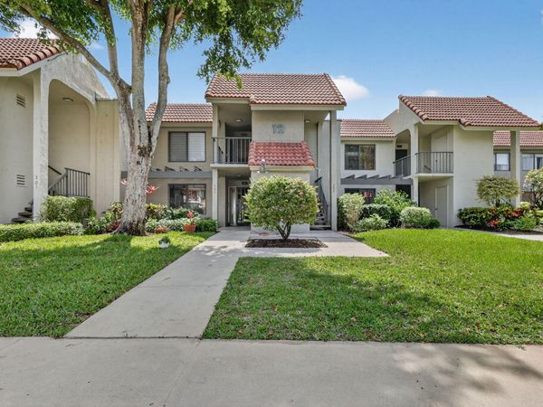 5561 Fairway Park Drive, Unit 203, Boynton Beach, FL 33437