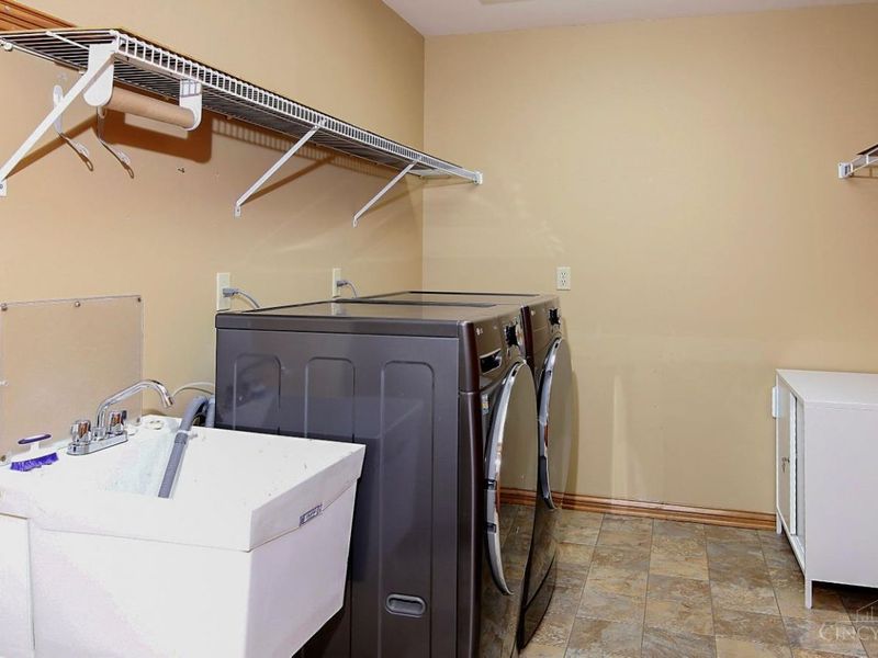 10950 Kristiridge Drive, Colerain Township, OH 45252 Photo 12