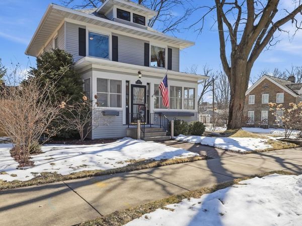 127 4th Avenue SW, Faribault, MN 55021