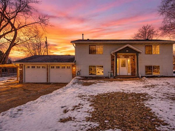 5134 Baker Road, Hopkins, MN 55343