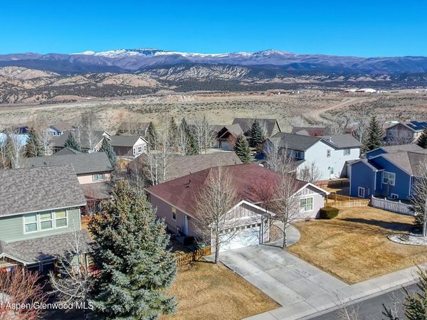 38 Apache Drive, Gypsum, CO 81637