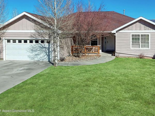 38 Apache Drive, Gypsum, CO 81637