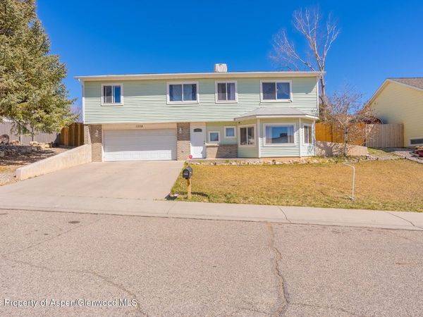 1558 E 12th Street, Rifle, CO 81650