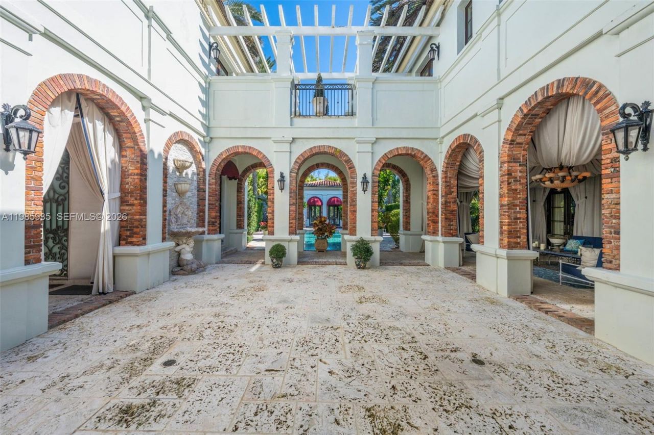 9401 Journeys End Rd , Coral Gables, FL 33156 Photo