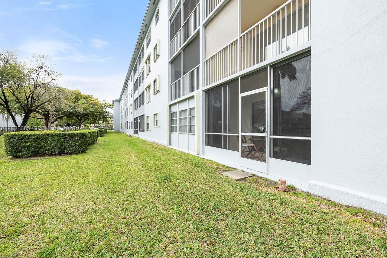 1401 SW 128th Ter , Unit 103H, Pembroke Pines, FL 33027 Photo