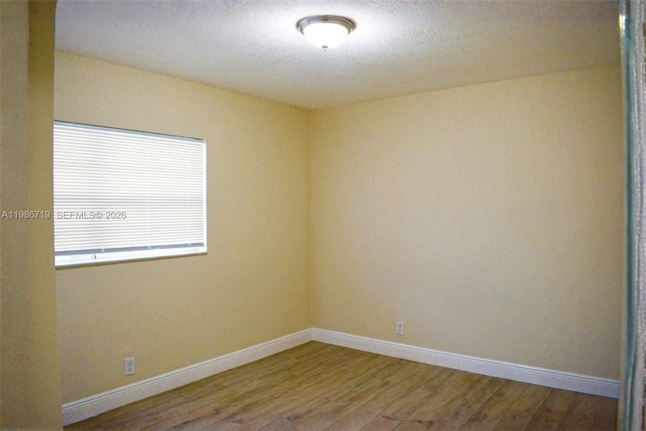 4260 NW 31st Ter, Unit 2, Lauderdale Lakes, FL 33309 Photo