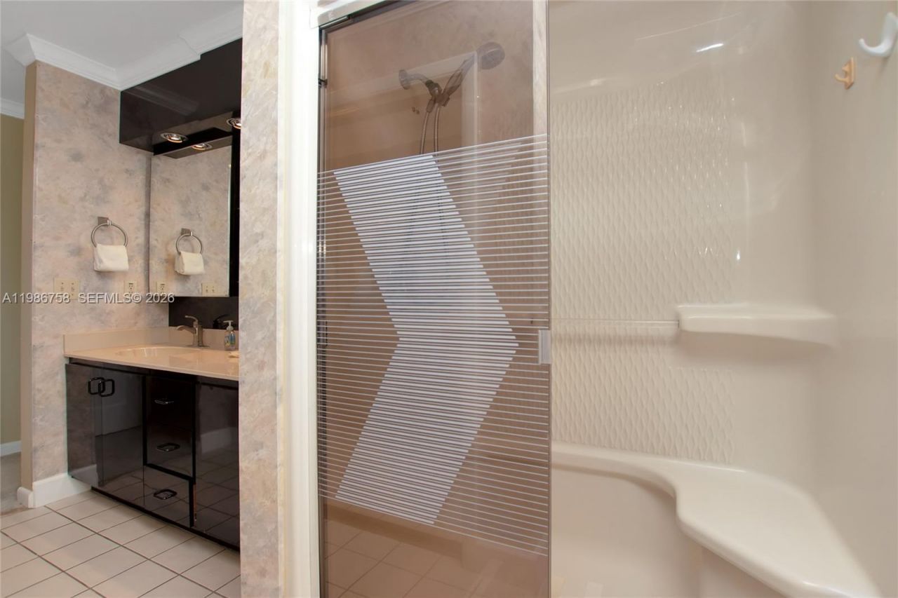 12690 Overseas Hwy , Unit 210, Marathon, FL 33050 Photo