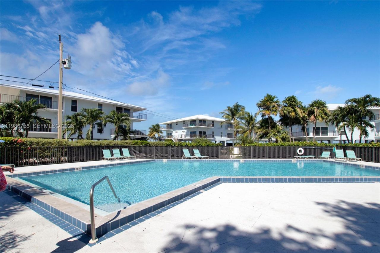 12690 Overseas Hwy , Unit 210, Marathon, FL 33050 Photo