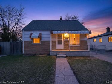 23044 Harding Avenue, Hazel Park, MI 48030