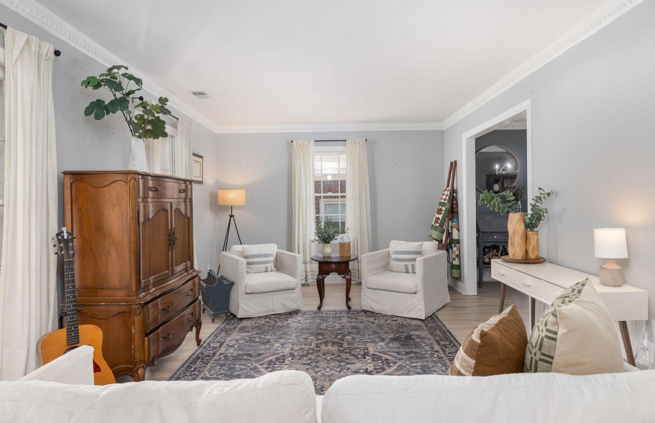 1045 Yeamans Hall Road Photo 11