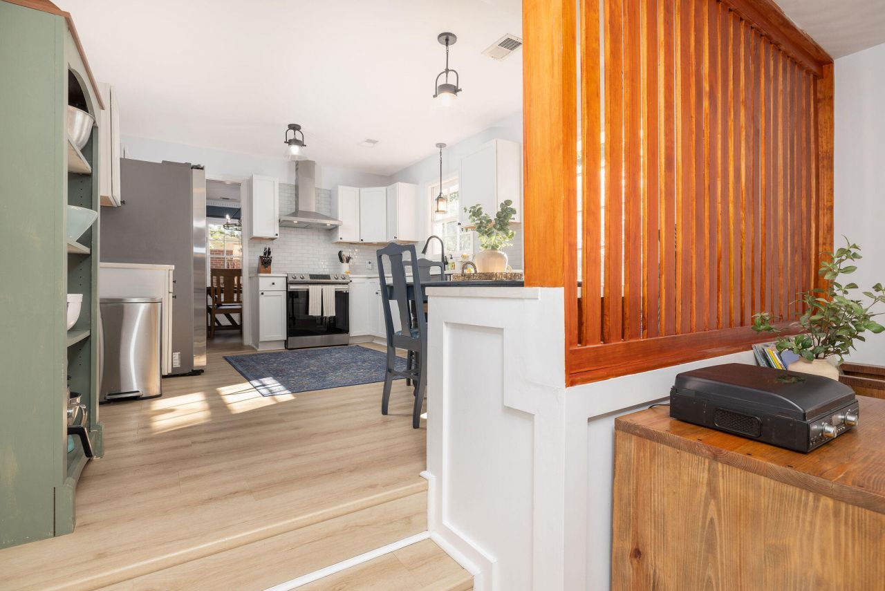 1045 Yeamans Hall Road Photo 22