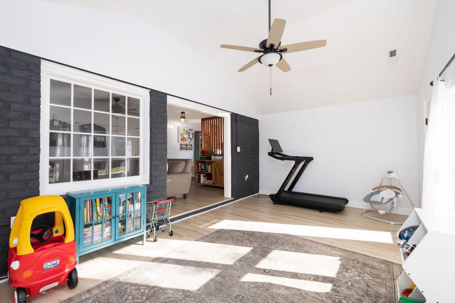 1045 Yeamans Hall Road Photo 26