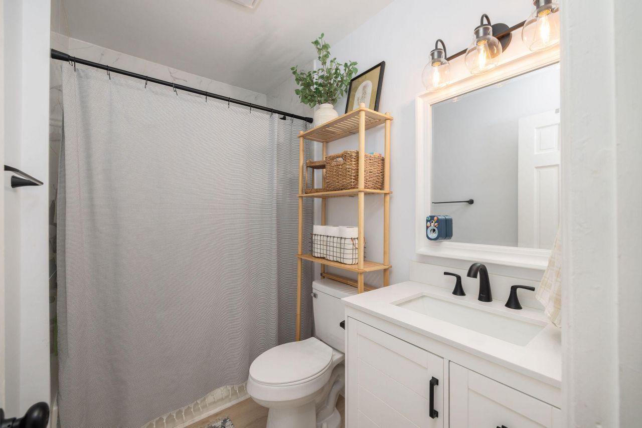 1045 Yeamans Hall Road Photo 36