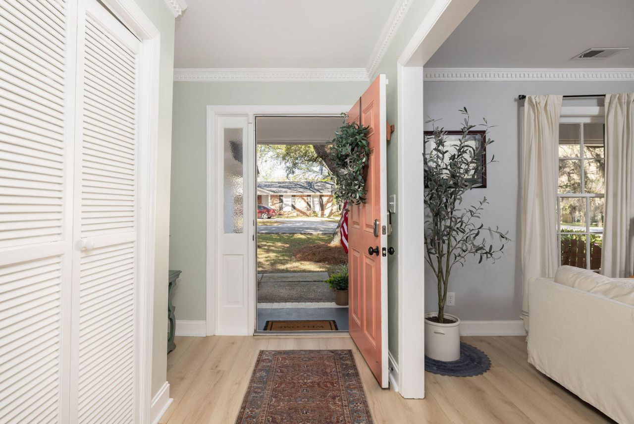 1045 Yeamans Hall Road Photo 9