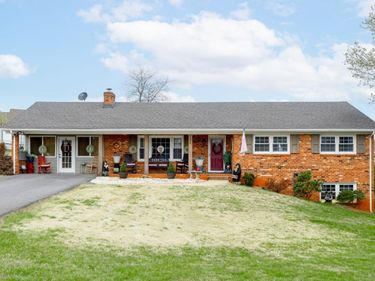 106 Watkins Pl, Lynchburg, VA 24502