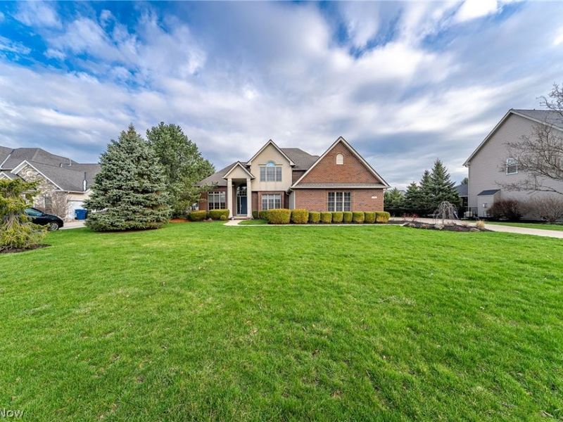 35914 Hanamar Drive , Avon, OH 44011 Photo 1