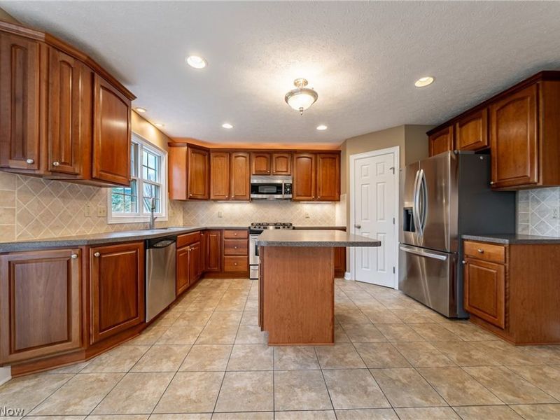 35914 Hanamar Drive , Avon, OH 44011 Photo 14