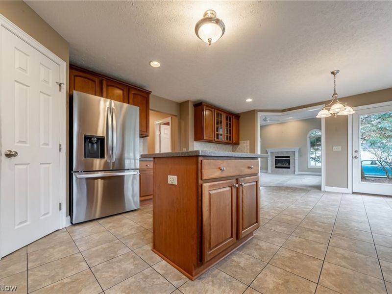 35914 Hanamar Drive , Avon, OH 44011 Photo 17