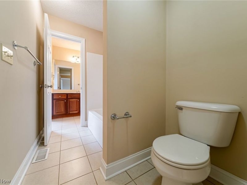 35914 Hanamar Drive , Avon, OH 44011 Photo 38