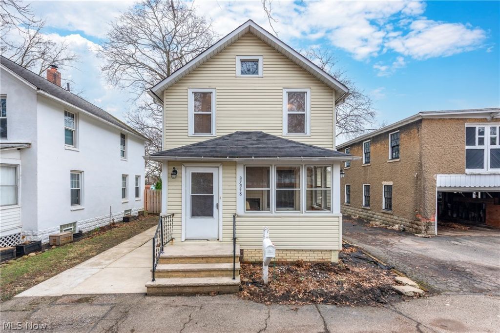 37948 Barnes Court, Willoughby, OH 44094 Main Photo