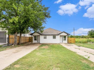 2200 Brookes Street, Unit A, Fort Worth, TX 76105