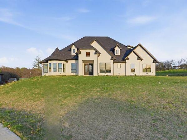 1107 Lily Court, Grand Prairie, TX 75104