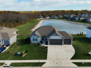 11827 N Manning Avenue, Kansas City, MO 64157