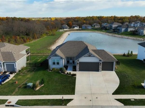 11827 N Manning Avenue, Kansas City, MO 64157