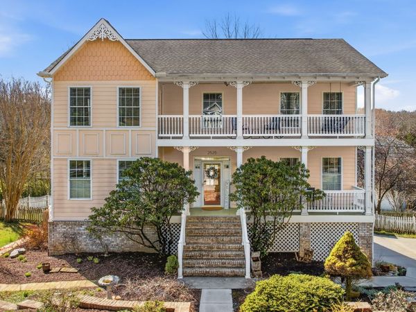 2525 Poppywood Rd, Knoxville, TN 37932