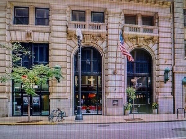 212 W Washington Street, Unit 1805, Chicago, IL 60606