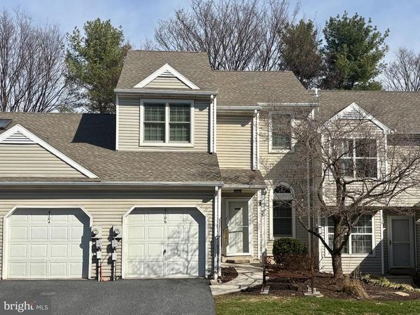 6106 SPRING KNOLL DRIVE , HARRISBURG, PA 17111