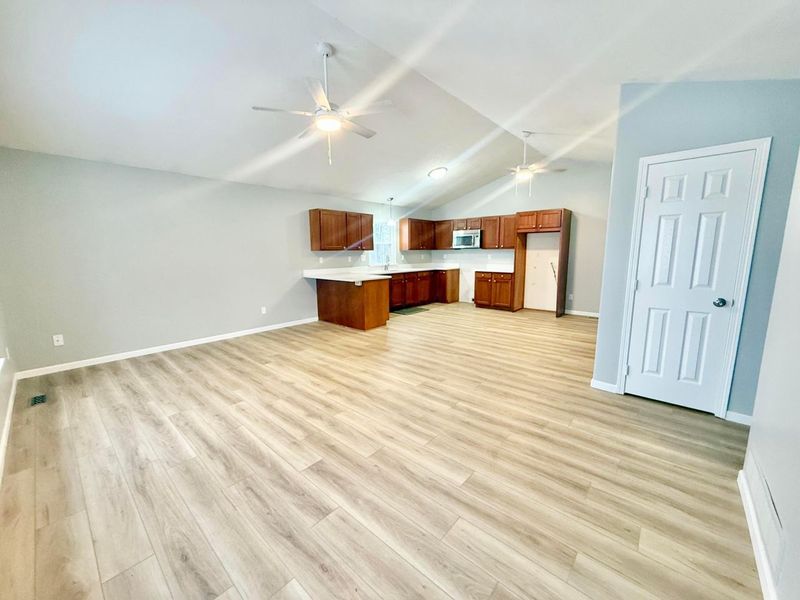 14853 King Road , Howard, OH 43028 Photo 6